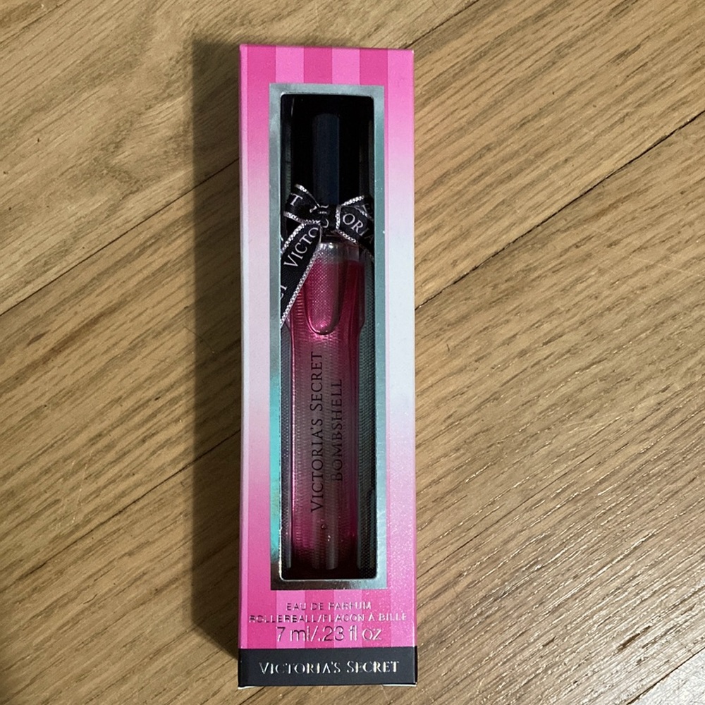 NWT Victoria’s Secret Bombshell Rollerball Perfume